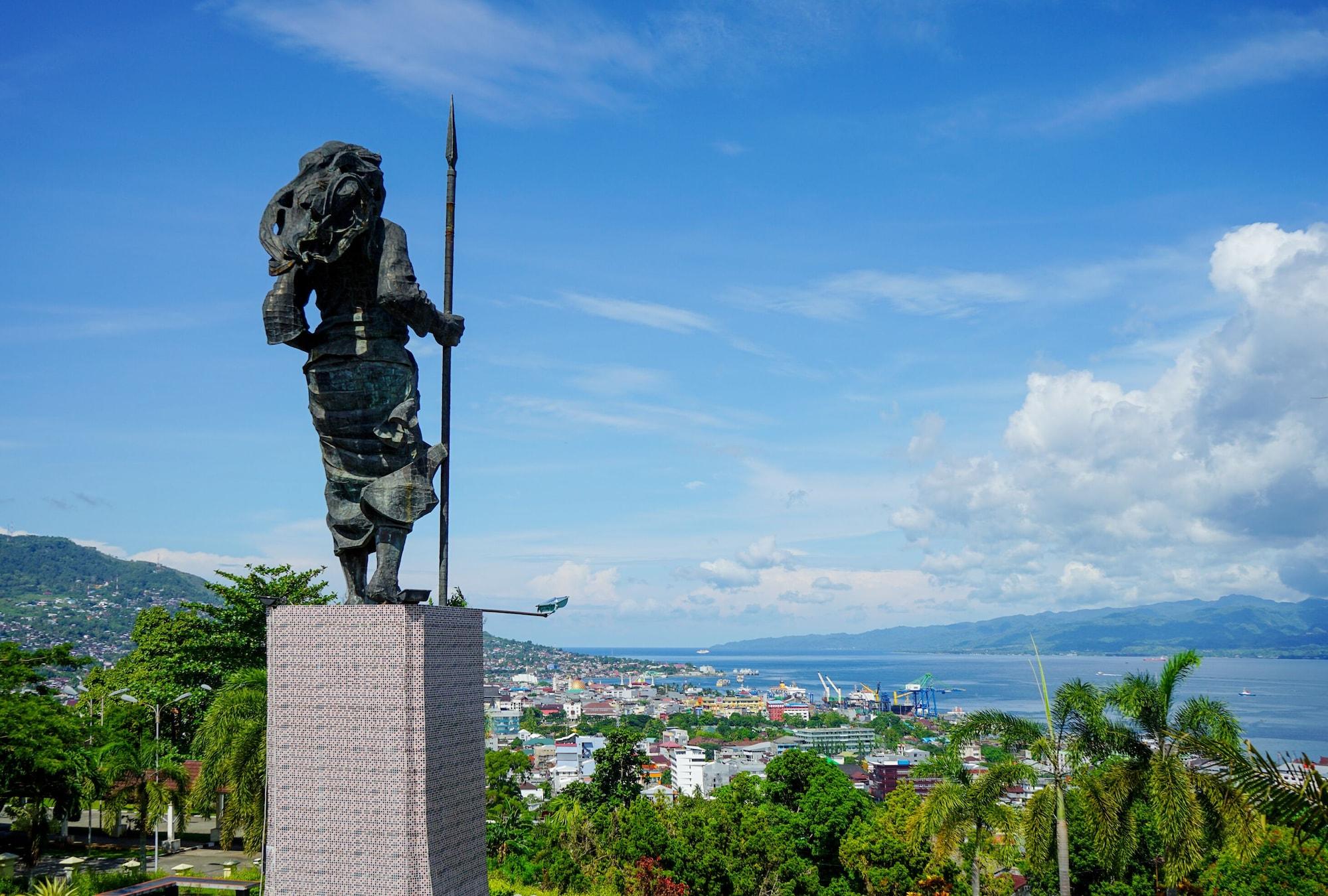 Hotel Santika Premiere Ambon Esterno foto