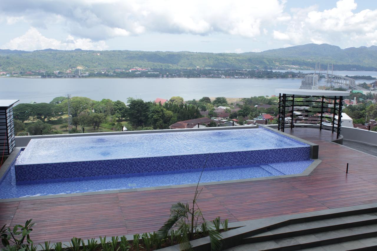 Hotel Santika Premiere Ambon Esterno foto